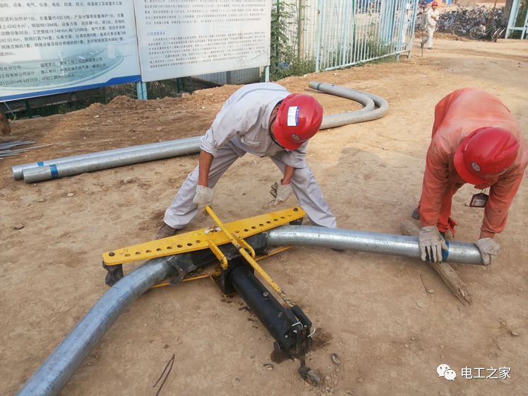 一條完成開關(guān)柜安裝,電纜橋架施工,電纜敷設(shè)及布線施工,照明配電箱施工