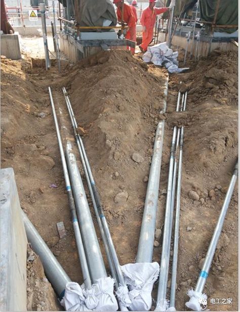 一條完成開關(guān)柜安裝,電纜橋架施工,電纜敷設(shè)及布線施工,照明配電箱施工