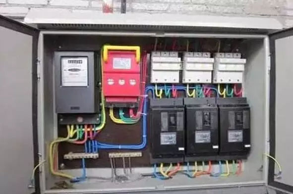 你了解配電箱的內部結構分析嗎?