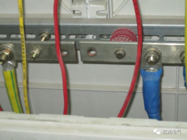 《建筑電氣工程施工質量驗收規范》GB50303-2015 配電箱(機柜)安裝詳細說明!