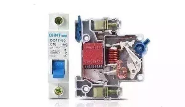 配電箱內(nèi)部結(jié)構(gòu)詳細(xì)分析，誰看誰懂，學(xué)不求人！