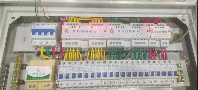 注釋+圖表，教你理解配電箱系統(tǒng)圖表。