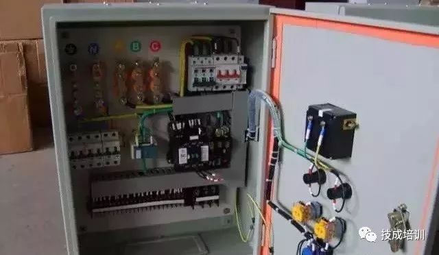 配電柜內部結構分析，一篇文章就足夠了！