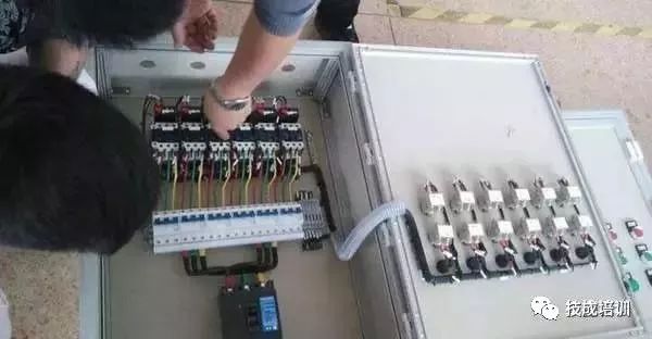 配電柜內部結構分析，一篇文章就足夠了！