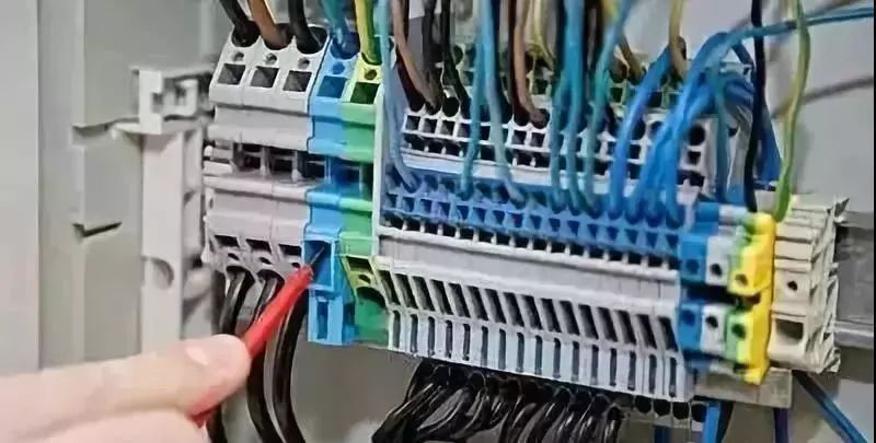 配電柜安裝禁忌:一個錯誤往往會導(dǎo)致無盡的麻煩。