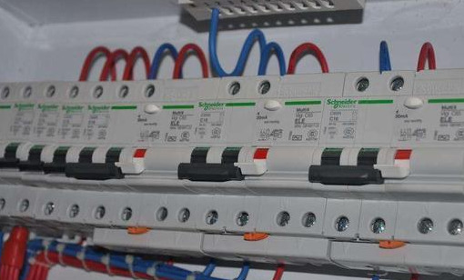 配電箱開關的并聯方法是什么？讀完之后，我學到了很多。讓我們趕快把它收起來。